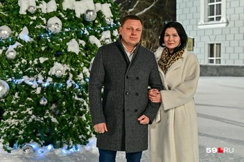 Андрей и Елена решили сделать себе праздник, взяв дорогие билеты на 31 декабря в первые ряды | Источник: Василина Любимова / 59.RU