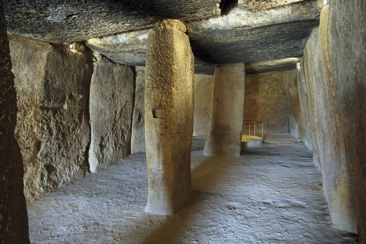 Гениальные архитекторы неолита? Какие вопросы задал ученым 5700-летний дольмен в Испании