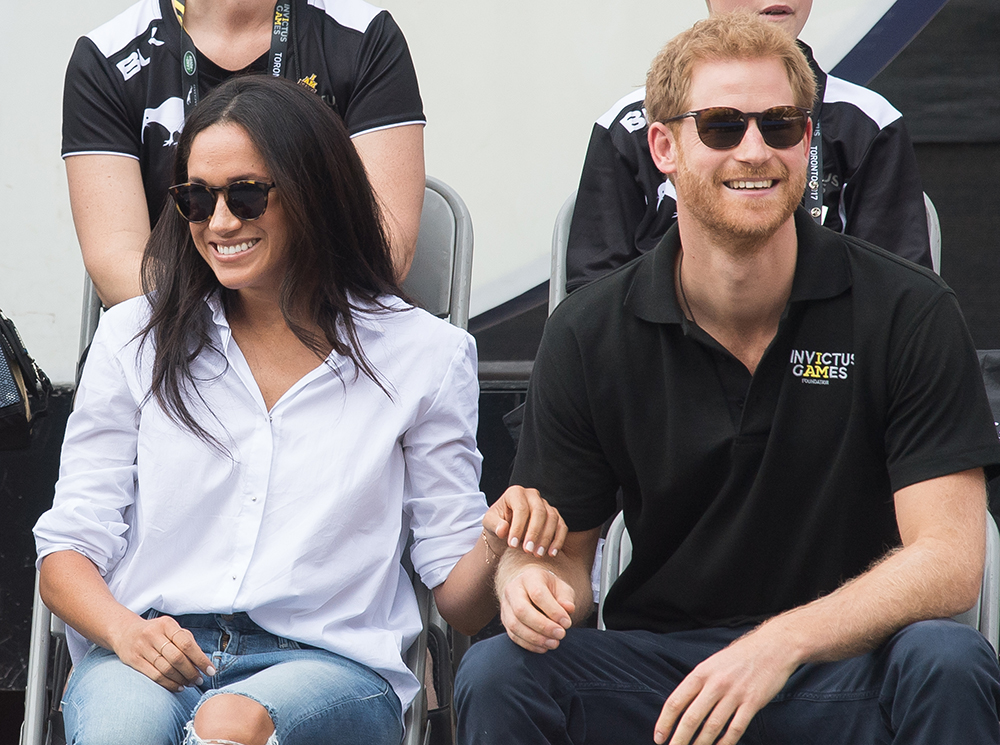 Все под контролем: как Меган Маркл освоилась в статусе невесты принца | marieclaire.ru