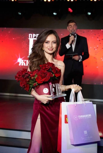 Девушку награждали Дюжев и Киркоров | Источник: Личный архив Олеси Клеблеевой