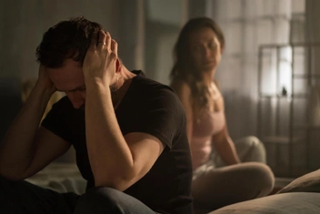 «Тест Бека показал, что у мужа тяжелая депрессия. Как ее лечить, если нет денег на психолога?»