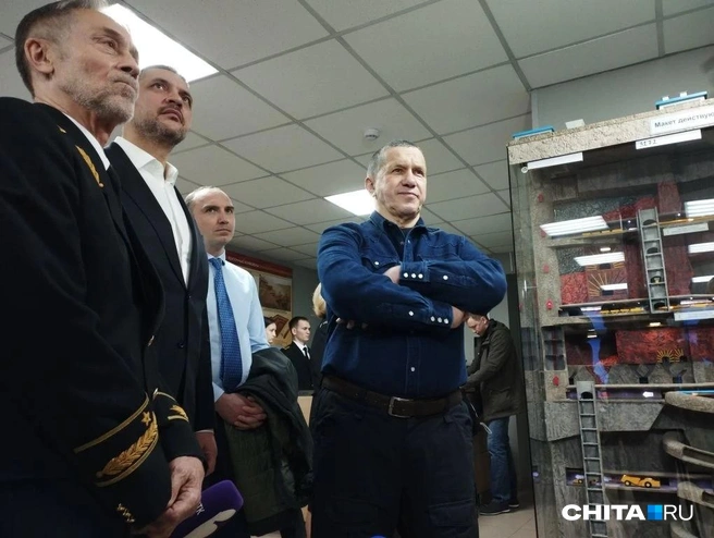 Полпред Юрий Трутнев побывал в горном колледже | Источник: Сергей Бумагин / CHITA.RU