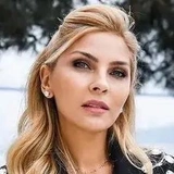 <p>Арзу Сабанджи</p>