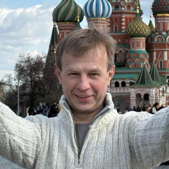 <p>Евгений Урлашов</p>