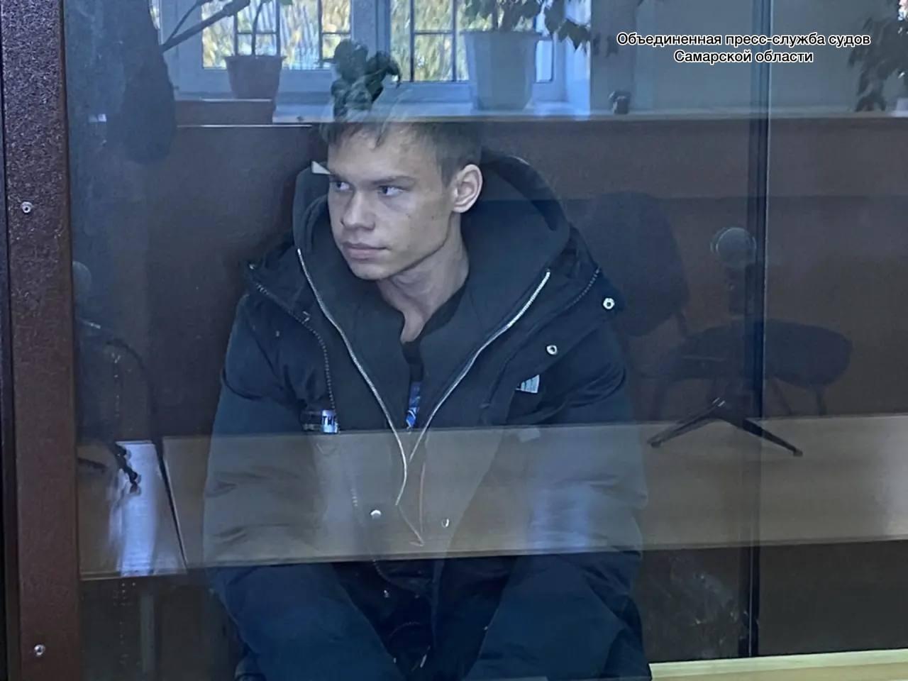 В селе под Самарой 18-летний пешеход зарезал водителя. Его судьбу решил суд — видео