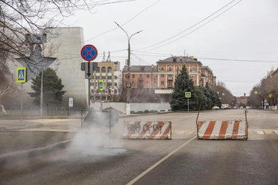Движение на Советской в Волгограде перекрыто еще на два дня