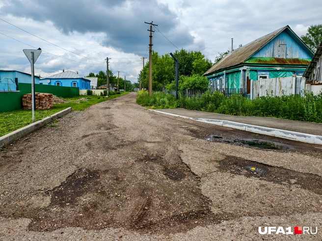 Примыкающие дороги в селе | Источник: Булат Салихов / UFA1.RU