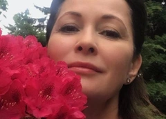 49-летняя Ольга Кабо впечатлила фигурой в белоснежном купальнике