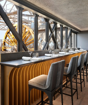 Возвращение легенды: ресторан  Le Jules Vernе на Эйфелевой башне