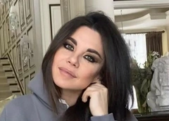 Анна Плетнева: «Когда закрыли крышку гроба и начали сыпать землю, я поняла, что нужно петь»