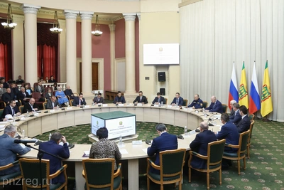 Губернатор дал указания по ремонту дорог и дворов Пензы