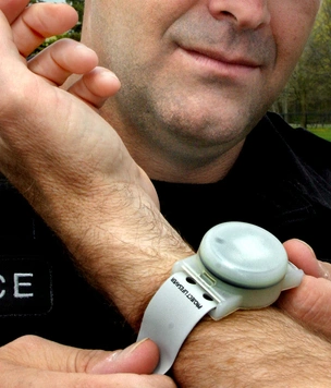 В Мурманской области контролировать режим самоизоляции будут с помощью электронных браслетов