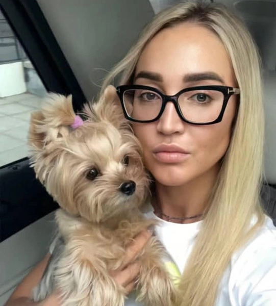Ева живет у Бузовой уже больше 10 лет