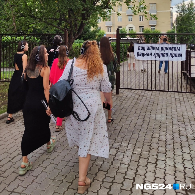 Зрители хотят узнать, получилось ли у девчонок осуществить свою мечту | Источник: Полина Бородкина / NGS24.RU