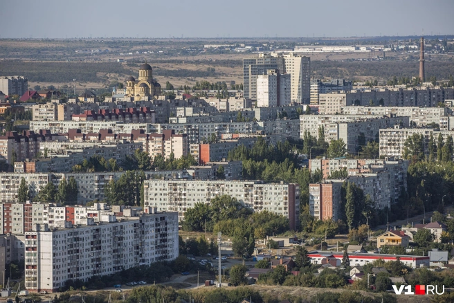 Пустырь в районе пересечения улиц Мичурина и Репина отдан под застройку | Источник: Константин Завриков / V1.RU