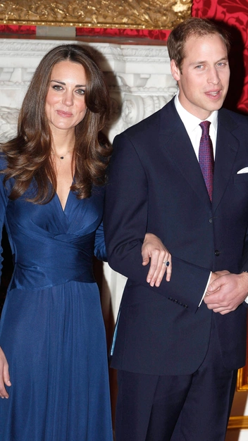 Кейт Миддлтон и принц Уильям во время помолвочной фотосессии, Сент-Джеймсский дворец, 16 ноября 2010