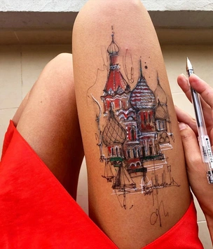 Девушка рисует картины на бедрах (интригующая подборка)