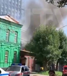 В пожаре на Коммунистической в Уфе пострадал мужчина | Источник: UTV