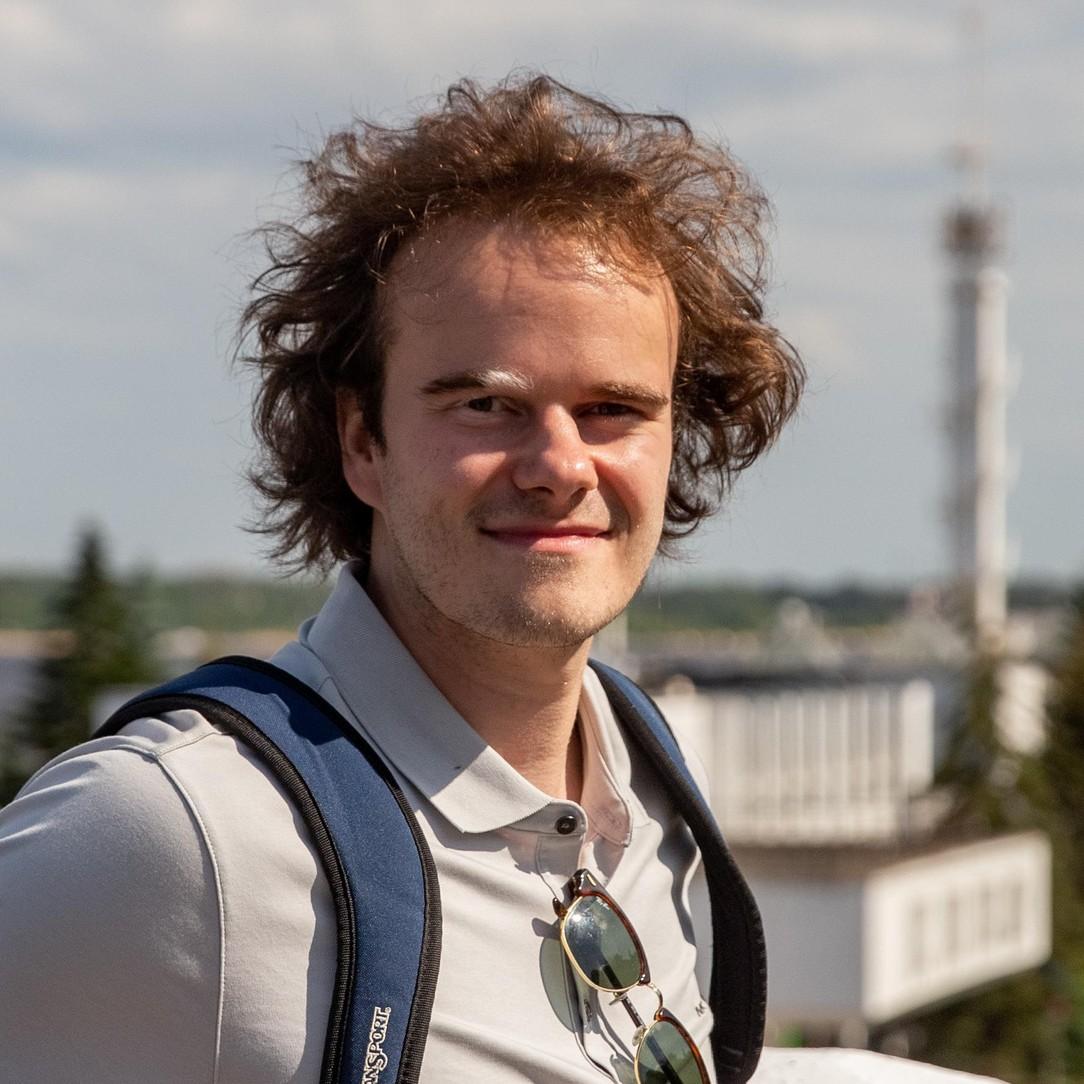 <p>Тим Холлар</p>