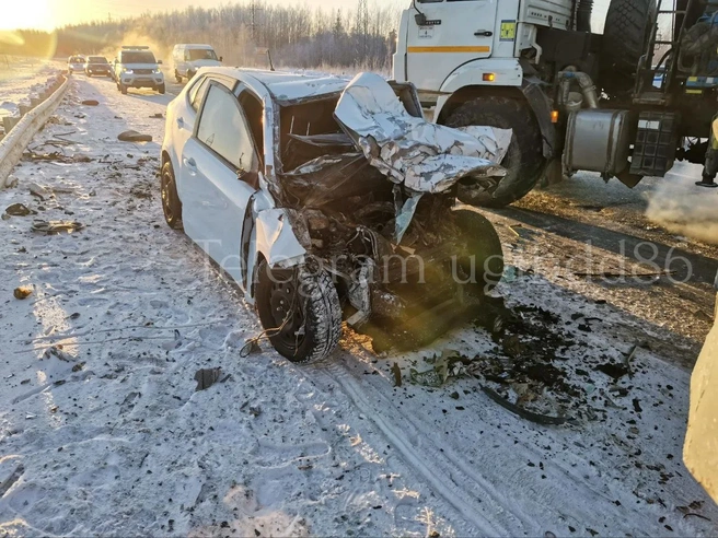 В аварии погибли водитель и 3 пассажира Kia Rio | Источник: Госавтоинспекция Югры