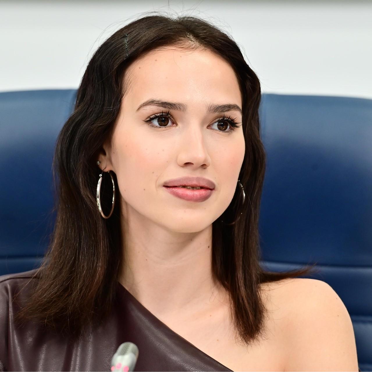Тарасова о провале шоу Загитовой: «На такое дорогостоящее мероприятие билеты раздавали бесплатно»