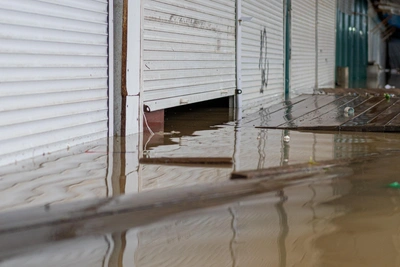 Перелив дороги и снижение уровня воды: паводок в Томской области