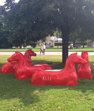 ELLE DECORATION представил паблик-арт RED IK HORSE в парке искусств «Музеон»