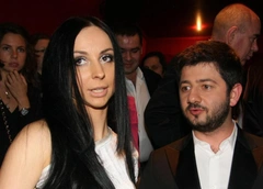 Михаил Галустян развелся с женой Викторией после 18 лет брака