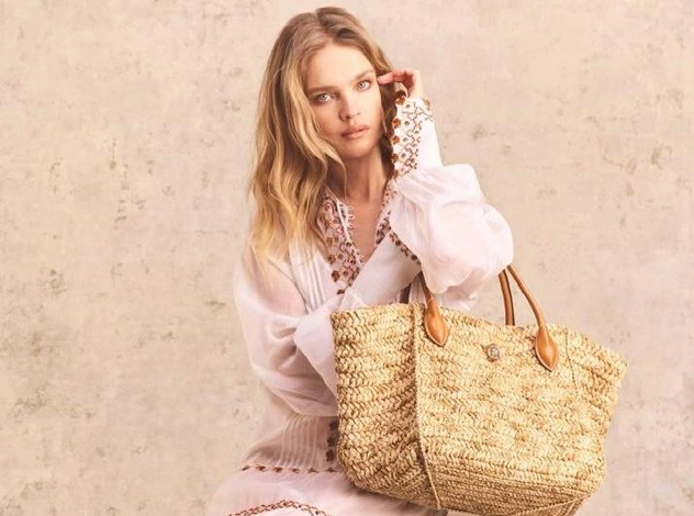 Круизный шик: новая съемка супермодели Натальи Водяновой — для Ermanno Scervino