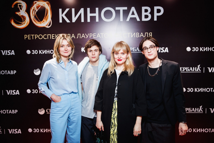 Надежда Михалкова и Анна Михалкова с сыновьями Андреем и Сергеем