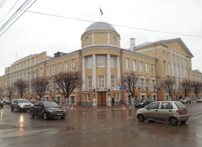 В Рязани директор МУПа снимал квартиру за счет предприятия | ya62.ru