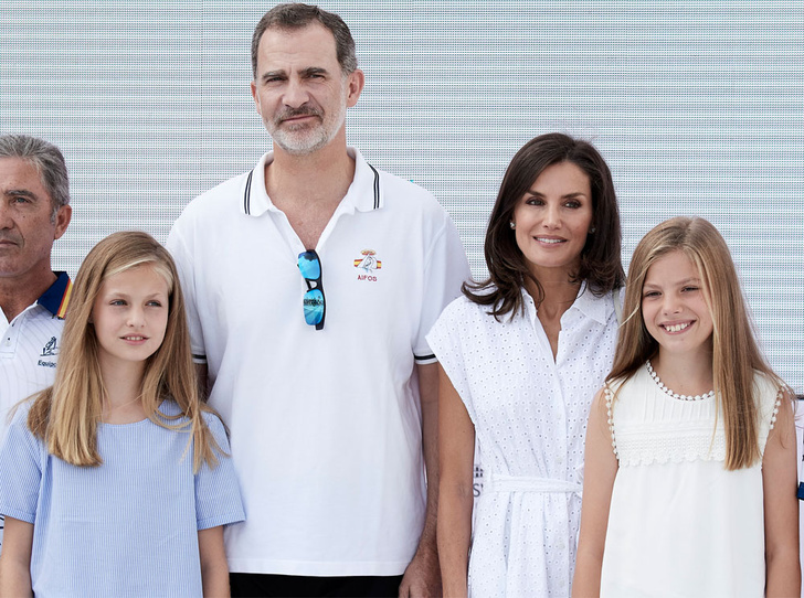 Как королевская семья Испании проводит летние каникулы