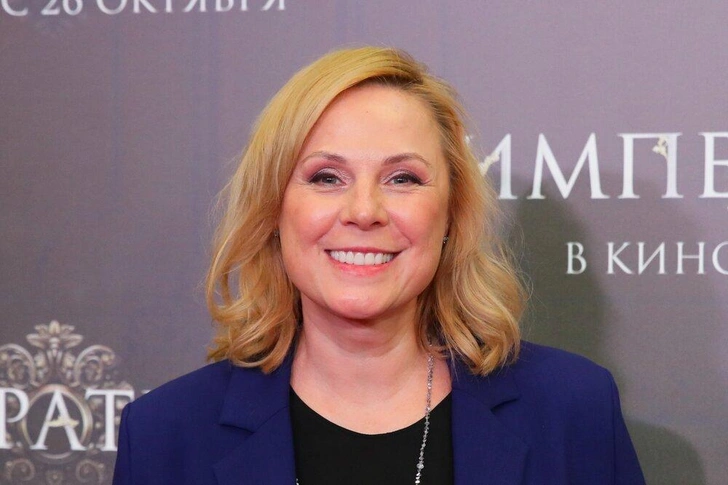 Дина Корзун | www.starhit.ru