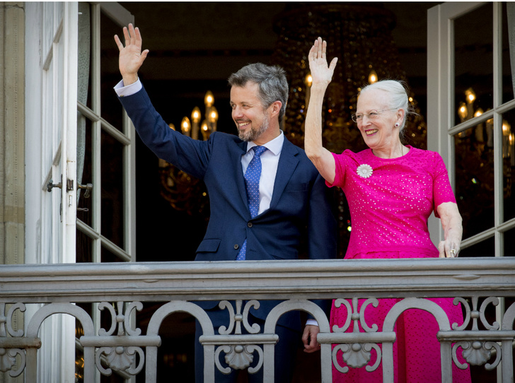 Конец эпохи: королева Дании собирается отречься от престола в пользу сына