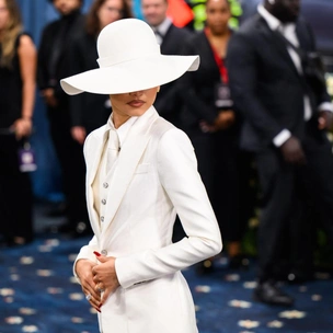 Один образ Зендеи с Met Gala — три варианта стилизации на каждый день