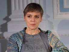 Спектакль с поседевшей Нелли Уваровой выиграл миллион рублей на фестивале Достоевского