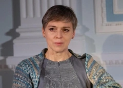 Спектакль с поседевшей Нелли Уваровой выиграл миллион рублей на фестивале Достоевского