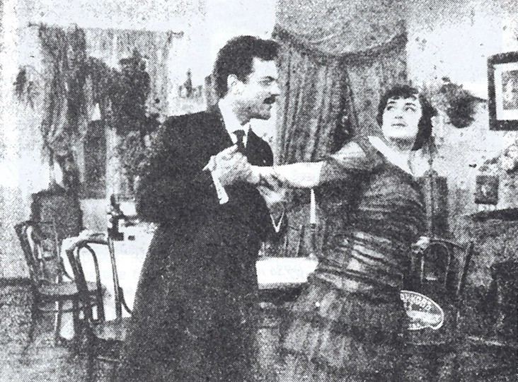 Кадр из фильма «Сонька — Золотая ручка» (1915 год). В роли Соньки актриса Н. Гофман.