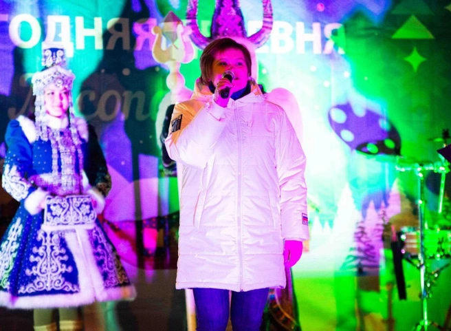 В рязанском Лесопарке открылась Новогодняя деревня | ya62.ru