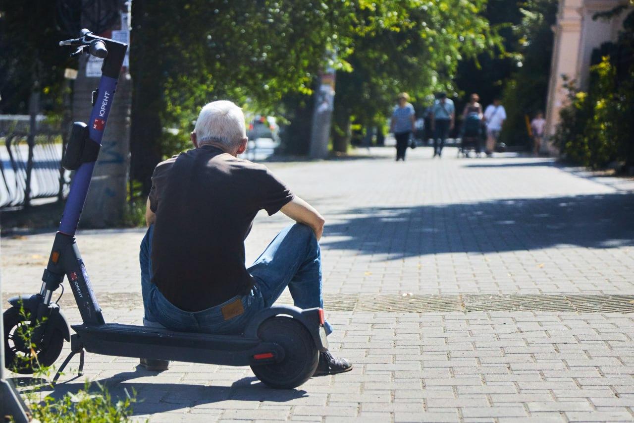 В Тольятти снизят максимально разрешенную скорость самокатов на тротуарах