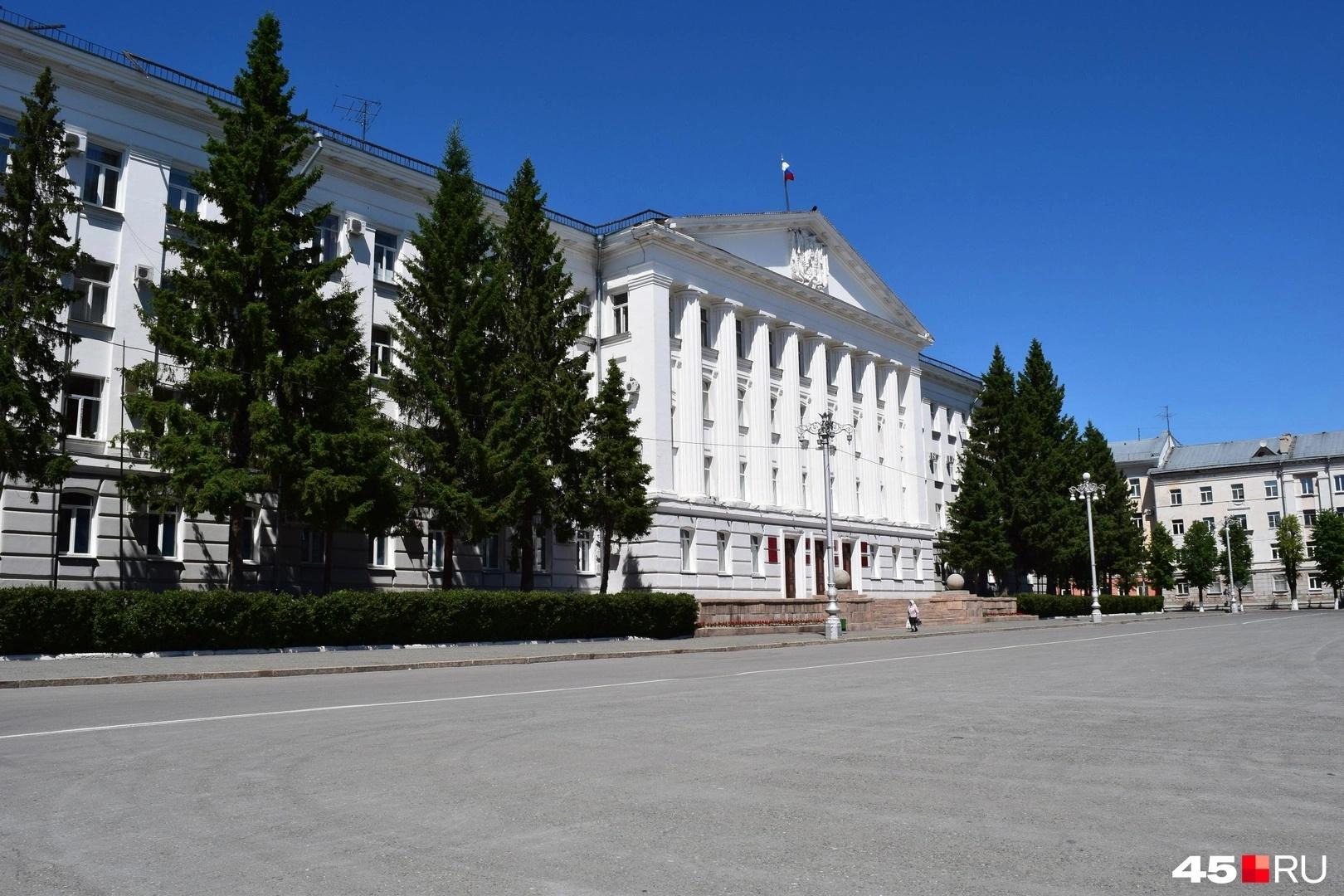 В Кургане наконец-то появился глава и исчезли кондукторы в автобусах: дайджест минувшей недели