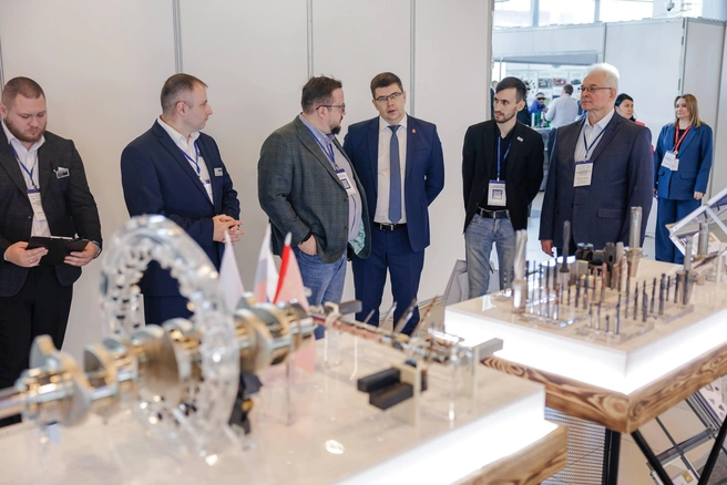 Выставка логично продолжает и дополняет программу Челябинского промышленного форума | Источник: «Экспочел»