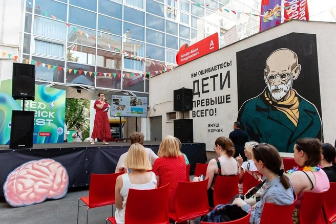 Граффити на стенах учебных корпусов | Источник: МГПУ