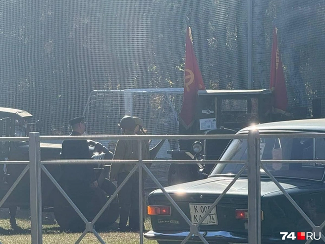 Ретротехнику и форму можно увидеть в городе не только 9 Мая  | Источник: читатель 74.RU