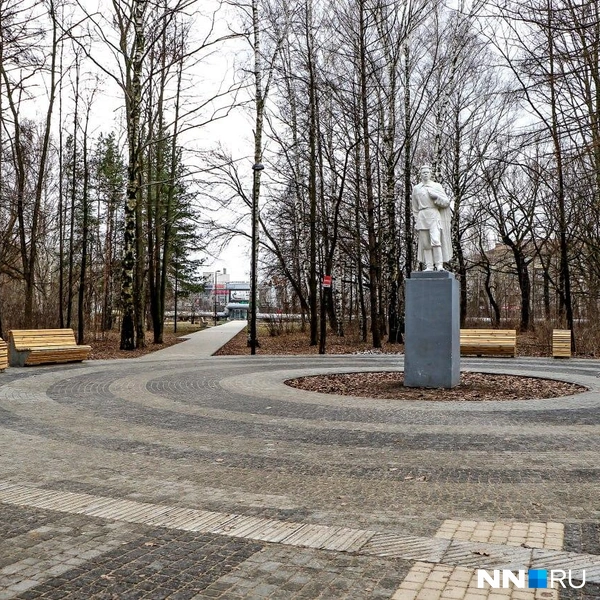 На фото парк, переживший первую зиму после обновления | Источник: Наталья Бурухина / NN.RU