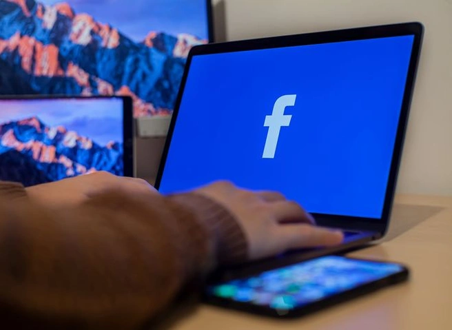 Facebook назвала причину глобального сбоя | ya62.ru