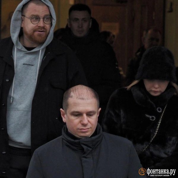 Шеф-повар Никита Сечин и депутат Государственной думы Михаил Романов | Источник: Михаил Огнев / FONTANKA.RU
