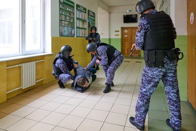 В Сочи прошли антитеррористические учения в учебных заведениях