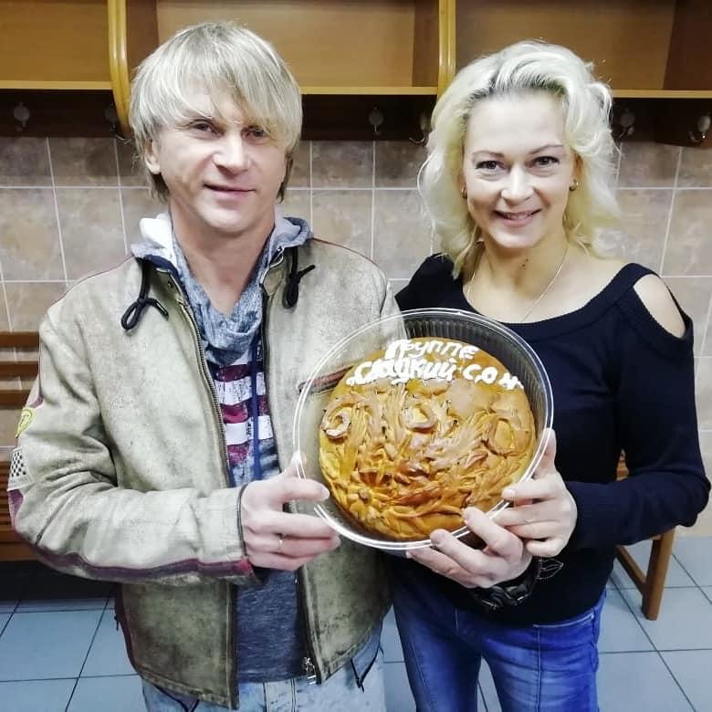 Переезд в Германию, критика Соседова и вторая жизнь хита «На белом покрывале января». Сладкий сон С…