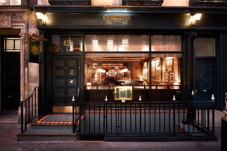 Лондонский бар Gymkhana в колониальном стиле (фото 11)